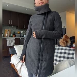 Lululemon cowl neck jacket size Small